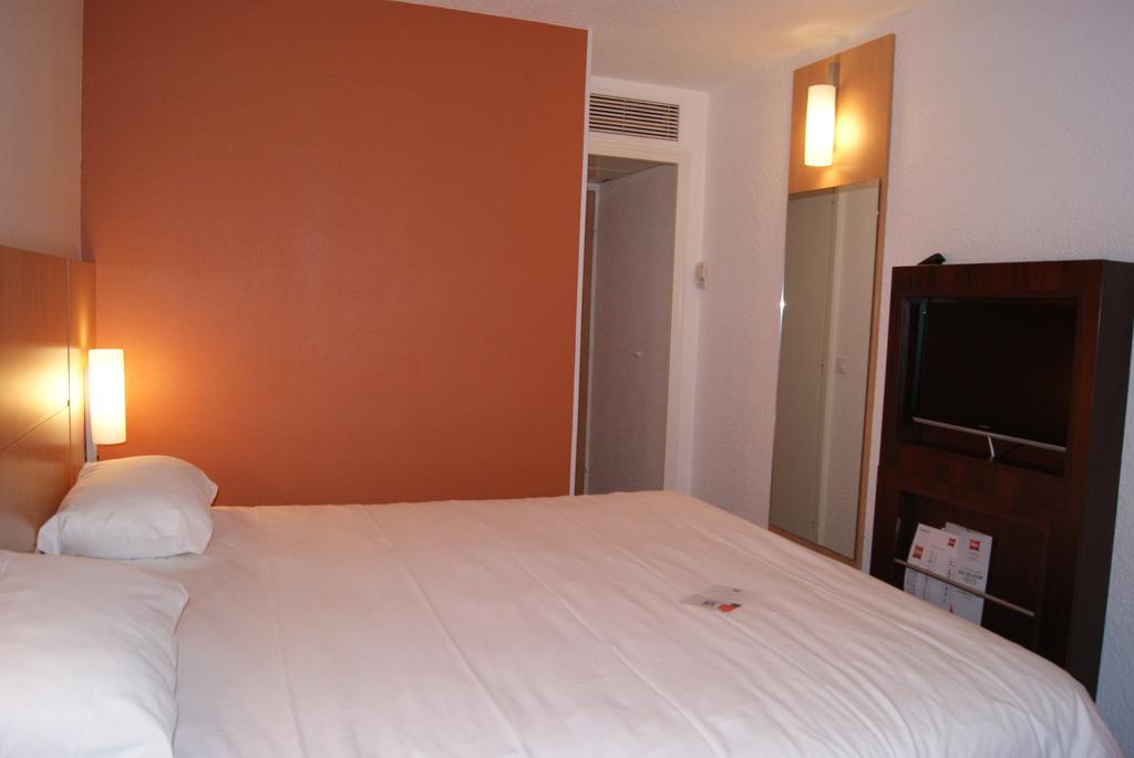 Hotel Ibis Nevers Zimmer foto