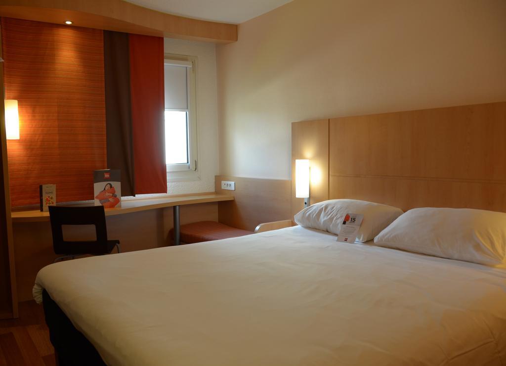 Hotel Ibis Nevers Exterior foto